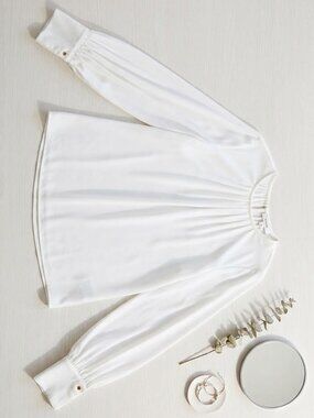 Vince White Matte Jersey Gathered Long Sleeve Blouse size Medium